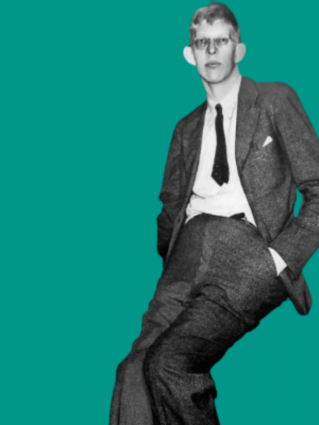 क्या आपको पता है दुनिया के सबसे लंबे इंसान का नाम ?